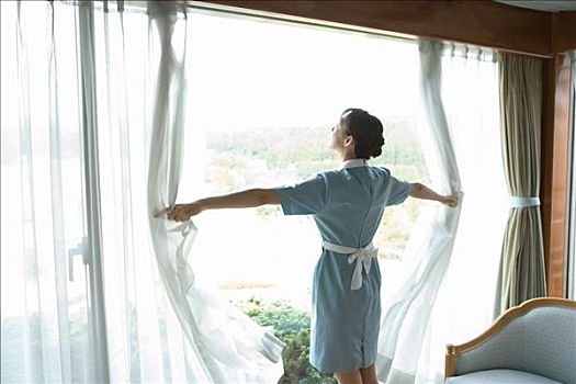 吉林雇月嫂多少錢？讓您了解專業(yè)月嫂服務的價格與選擇