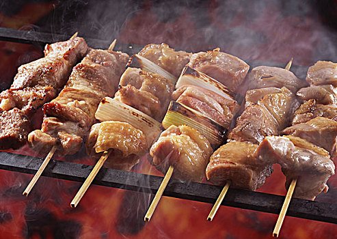 南京上門(mén)打掃多少錢(qián)？解密家政服務(wù)背后的收費(fèi)標(biāo)準(zhǔn)與省錢(qián)技巧