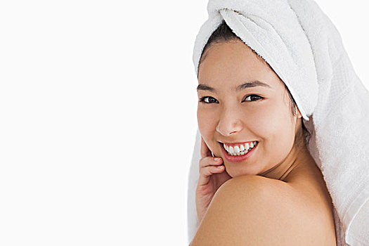 保姆工資多少錢一個月？揭秘保姆行業的真實薪資情況