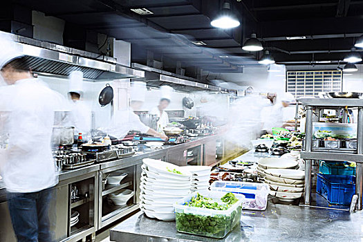 西安月嫂培訓班：投資未來，選擇月嫂培訓的最佳時機