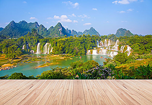 重慶半天保姆多少錢(qián)？揭秘重慶半天保姆服務(wù)的費(fèi)用與選擇