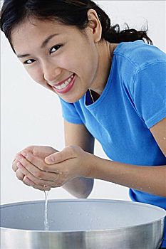 北京三建家政電話是多少？全方位優質家政服務為您的生活加分！
