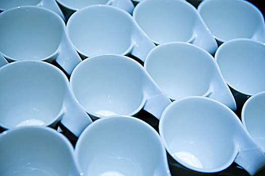 醫(yī)院高級(jí)護(hù)工多少錢一天？讓我們來看看這個(gè)關(guān)乎健康的投資！