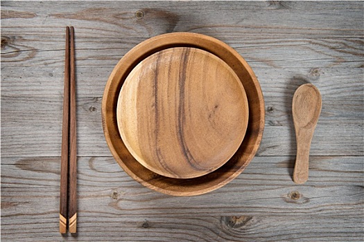 長沙護(hù)工保姆多少錢一天？揭秘背后的收費(fèi)標(biāo)準(zhǔn)和服務(wù)質(zhì)量