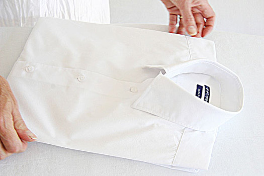 北京護(hù)工多少錢一天？揭秘護(hù)工服務(wù)價(jià)格及選擇指南