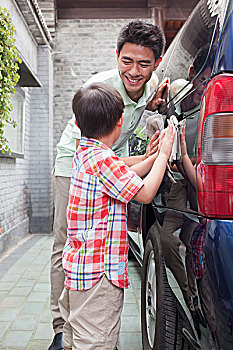 寧波育兒嫂價格多少錢？讓你了解優質育兒嫂服務的選擇與性價比