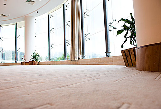 家政服務(wù)價(jià)格揭秘：每小時(shí)多少錢？讓您輕松享受優(yōu)質(zhì)家政服務(wù)！