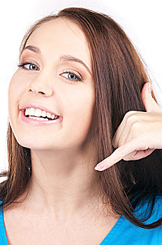 照顧可自理老人工資多少？揭秘薪資背后的行業現狀與發展趨勢