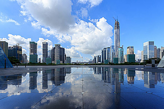 瀘州育嬰師多少錢(qián)一月？揭秘薪資行情與就業(yè)前景