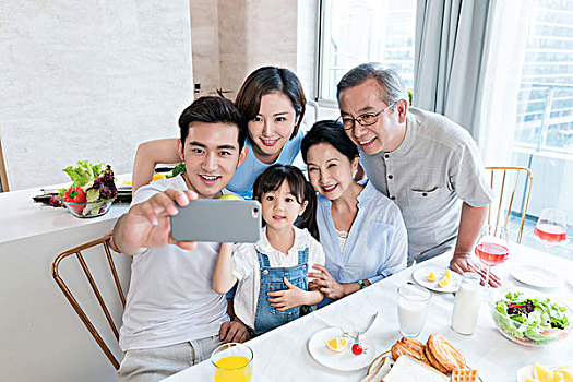 天津保姆價格是多少？選擇合適的保姆服務，享受輕松生活