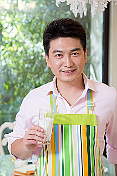 廣州做飯多少錢一個月？輕松掌握家庭廚房成本