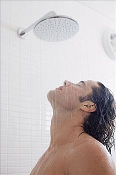 廈門育嬰師多少錢一月？專業育嬰師服務價格大揭秘