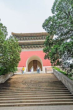 家政保潔服務工資多少？揭秘行業薪資與發展前景