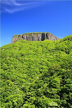 北京護工一天多少錢？揭開護工行業(yè)的真相與選擇秘訣