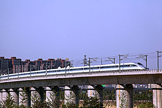 《你好，李煥英》電影時(shí)長(zhǎng)解析：一場(chǎng)穿越時(shí)光的心靈之旅