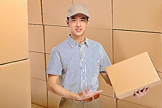 青島做飯保姆多少錢？家庭服務費用大揭秘！