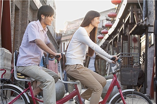 廈門(mén)叫搬家要多少錢(qián)？如何選擇合適的搬家服務(wù)？