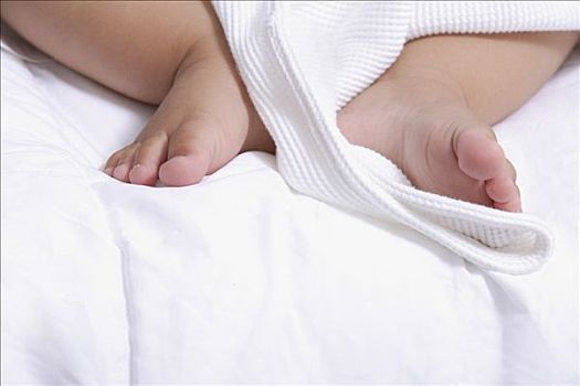 月嫂工資多少？如何根據(jù)需求選擇合適的月嫂？