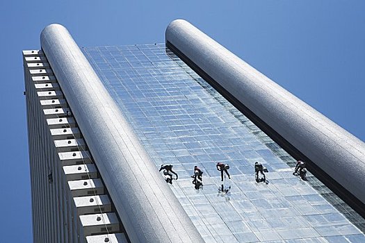 忻州保潔一月多少錢？揭秘省錢又高效的保潔服務方案
