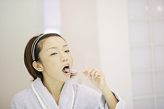哈市保姆每月多少錢？揭秘哈爾濱保姆服務的真實費用