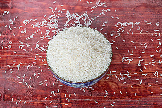 醫(yī)院看護(hù)多少錢？揭秘影響價(jià)格的五大因素，讓你理智選擇