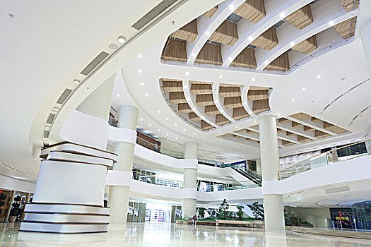 青島家庭保姆價格多少？了解家庭保姆服務市場的最新趨勢