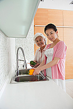請(qǐng)通乳師一般多少錢(qián)？了解母乳喂養(yǎng)的秘密與成本