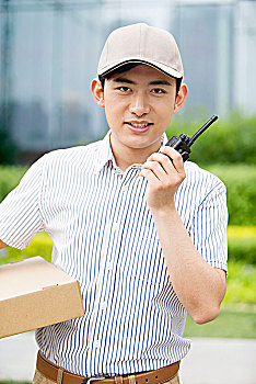 綏化保姆多少錢一個(gè)月？讓你全面了解保姆服務(wù)費(fèi)用