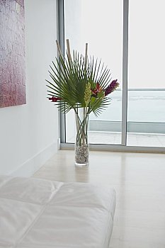 愛君家政加盟費多少錢？揭秘家政行業(yè)致富之路