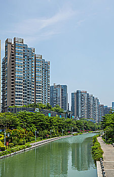 深圳家政月嫂工資多少？揭秘深圳月嫂行業的薪資與前景