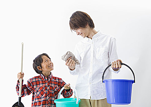深圳中點(diǎn)工多少錢(qián)？揭秘深圳中點(diǎn)工薪資行情！