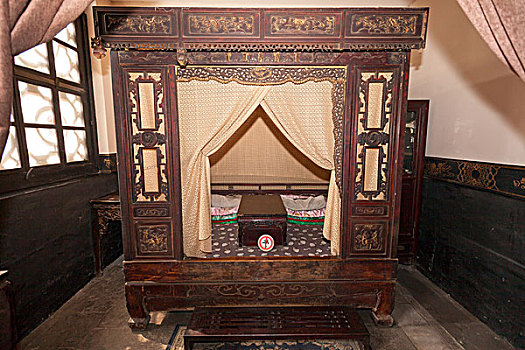 沈陽(yáng)顧住家保姆多少錢(qián)？讓您輕松找到合適的家庭幫手
