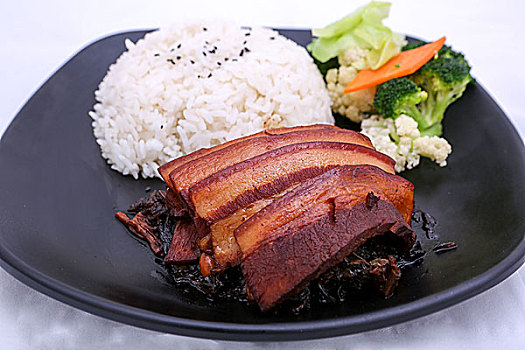 上海護(hù)工多少錢一天？讓我們?yōu)槟忾_這個謎題！