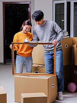 中山保姆價(jià)格多少一月？幫你解析中山月嫂服務(wù)費(fèi)用
