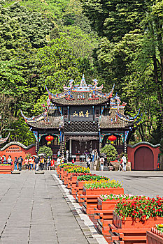北京醫(yī)院護(hù)工多少錢？讓你了解醫(yī)院護(hù)工的費(fèi)用與服務(wù)