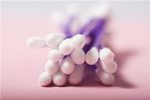 涉外保姆的工資是多少？揭秘高薪背后的行業(yè)秘密