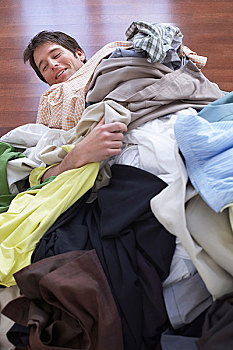 住家保姆多少錢？揭開住家保姆費用的真實面紗