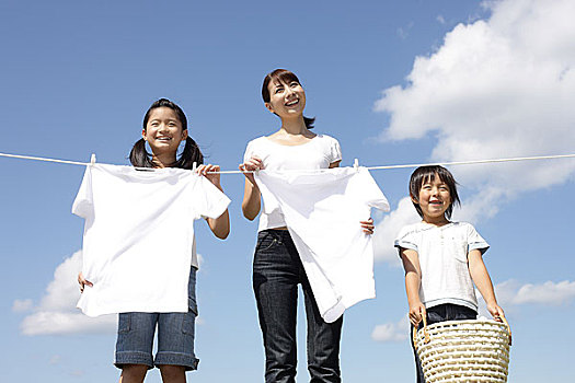 在沈陽(yáng)找全天保姆多少錢(qián)？讓你輕松選擇最適合的保姆服務(wù)