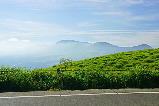 釜山住家保姆工資多少？了解生活成本和就業(yè)前景，助您做出明智選擇