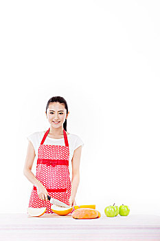 現(xiàn)在請(qǐng)一個(gè)家政多少錢？了解家庭服務(wù)的現(xiàn)狀與趨勢(shì)