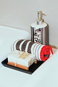 《金剛川電影票價揭秘：讓你輕松看大片，盡享視覺盛宴！》
