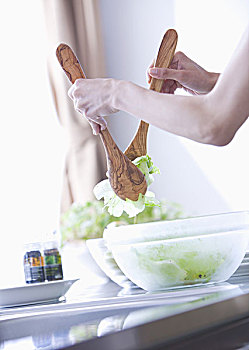蘇州找做飯保姆多少錢？讓你輕松解決家務煩惱