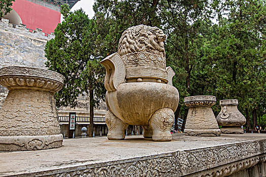 大連開(kāi)發(fā)區(qū)育兒嫂多少錢(qián)？如何選擇合適的育兒嫂服務(wù)？