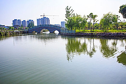 找蘇州住家保姆多少錢？讓你了解蘇州住家保姆市場行情