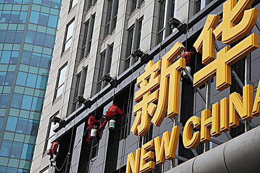 上海顧護工多少錢一天？了解上海顧護工服務及費用，讓您選擇更安心！