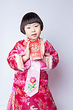 正規(guī)育兒嫂公司多少錢？揭秘選擇優(yōu)質(zhì)育兒嫂的關(guān)鍵