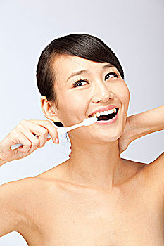 找護(hù)工多少錢(qián)一個(gè)月？如何根據(jù)需求選擇合適的護(hù)工？