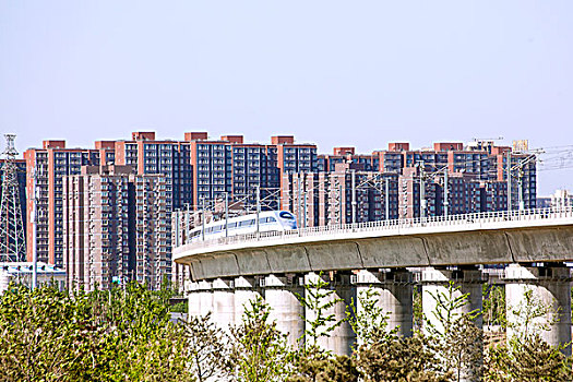 不住家帶小孩多少錢？了解保姆費用，選擇合適的照護方式