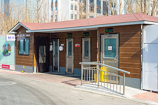 雇一個保姆多少錢？全面解析保姆費用與選擇指南