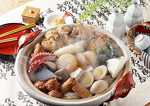 家政開(kāi)荒價(jià)格多少錢(qián)？家政服務(wù)市場(chǎng)前景解析